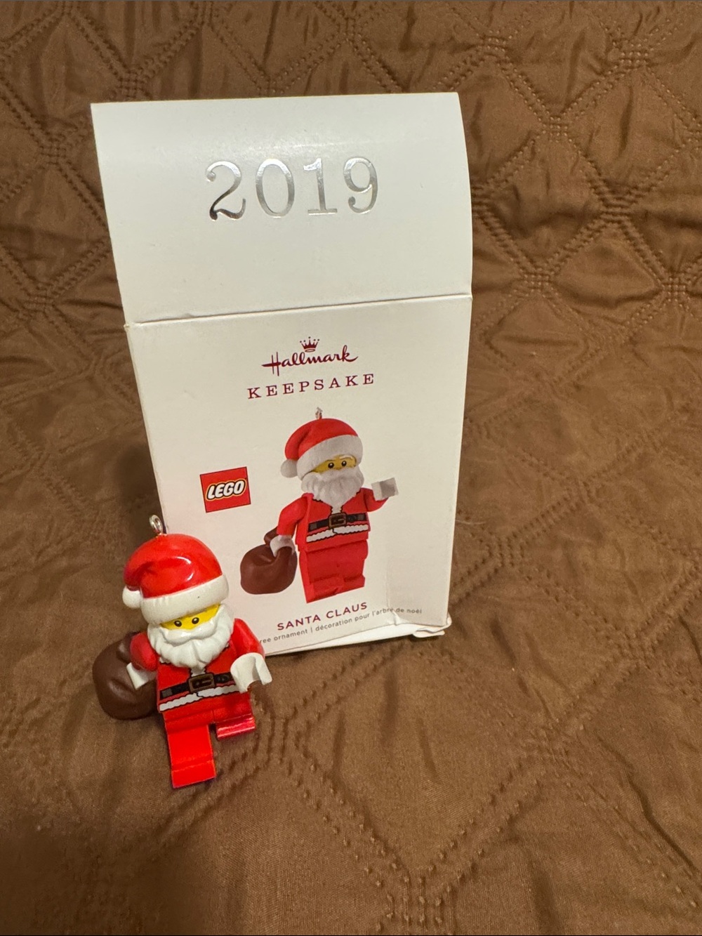 2019 Hallmark Keepsake LEGO Santa Claus Minifigure Christmas Tree Ornament